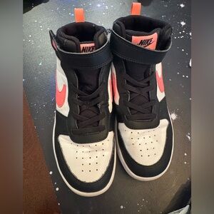 Nike Kids Sneakers - Black and hot pink 2Y